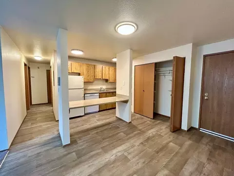 4219 7th Ave NE, Seattle, WA 98105