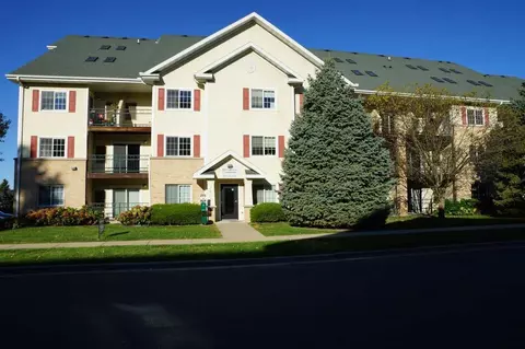 2802 Dryden Dr, Madison, WI 53704