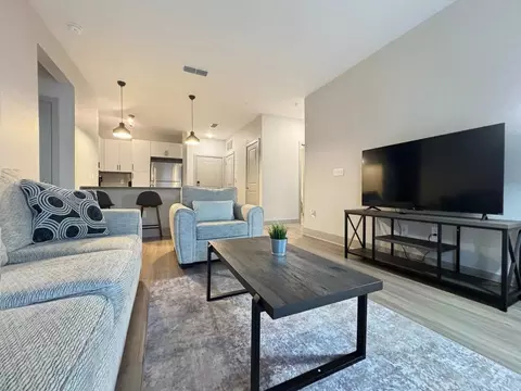 E 2nd Ave, Tampa, FL 33605