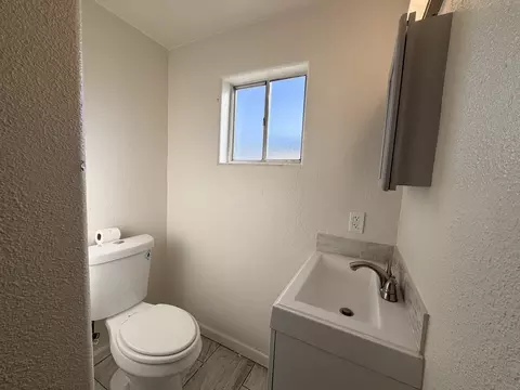 5800 Central Ave SW, Albuquerque, NM 87105