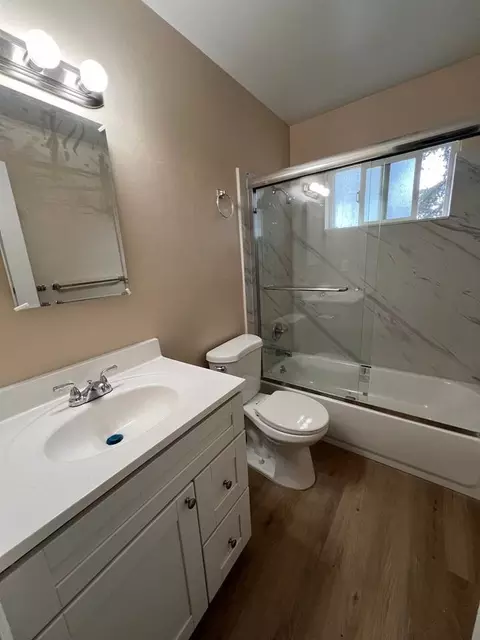 1077 W Hamilton Ave, Campbell, CA 95008