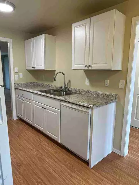 7722 40th St W, University Place, WA 98466