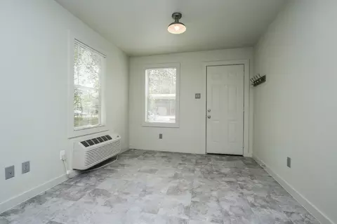 505 12 E 32nd St, Houston, TX 77018