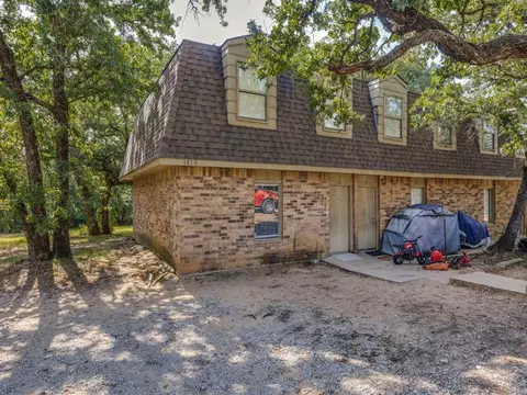 1408 Arvel Cir, Azle, TX 76020
