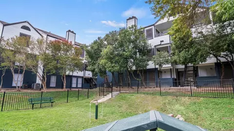 7227 E Highway 290, Austin, TX 78723 photo 2