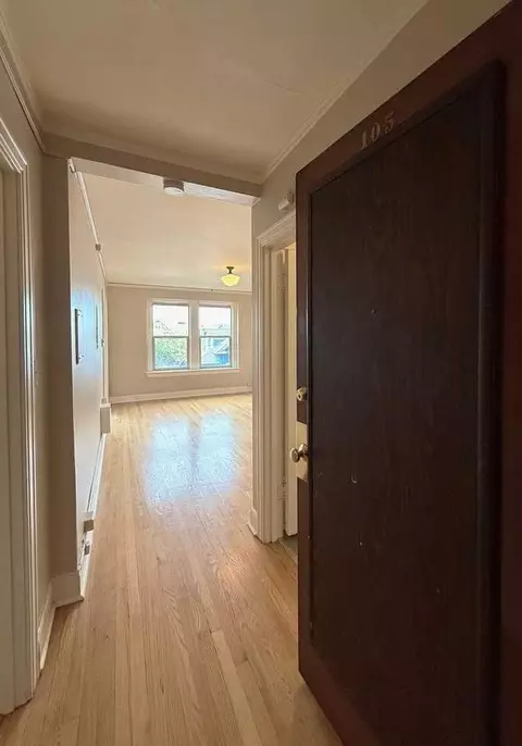 1833 13th Ave, Seattle, WA 98122