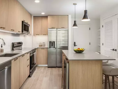 3811 Shipping Ave, Miami, FL 33146 photo 2