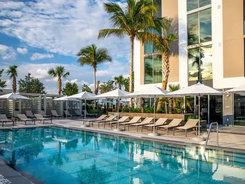3811 Shipping Ave, Miami, FL 33146 photo 29