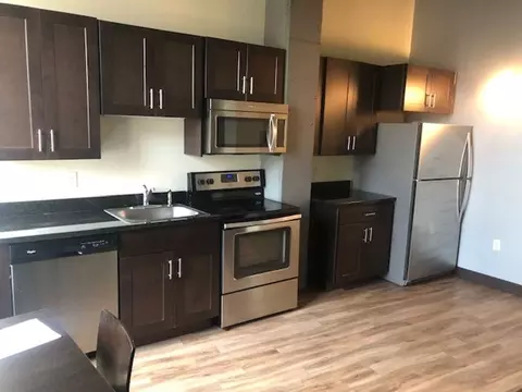 324 W Water St, Syracuse, NY 13202