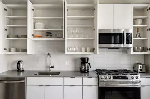2210 Wisconsin Ave NW, Washington, DC 20007 photo 6