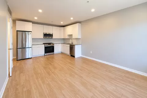 2210 Wisconsin Ave NW, Washington, DC 20007 photo 3