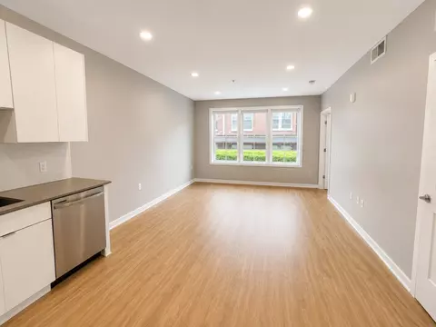 2210 Wisconsin Ave NW, Washington, DC 20007 photo 5