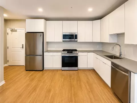 2210 Wisconsin Ave NW, Washington, DC 20007 photo 2