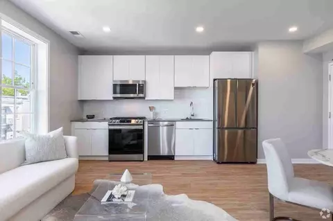 2210 Wisconsin Ave NW, Washington, DC 20007 photo 11