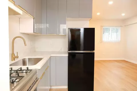 645 N Hobart Blvd, Los Angeles, CA 90004 photo 14