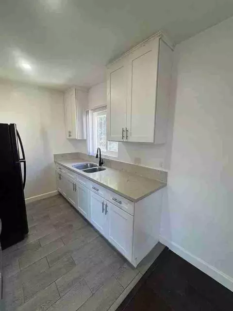 645 N Hobart Blvd, Los Angeles, CA 90004