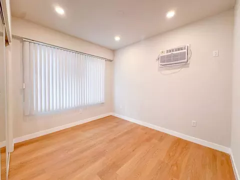 645 N Hobart Blvd, Los Angeles, CA 90004 photo 6
