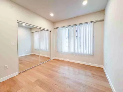 645 N Hobart Blvd, Los Angeles, CA 90004 photo 10