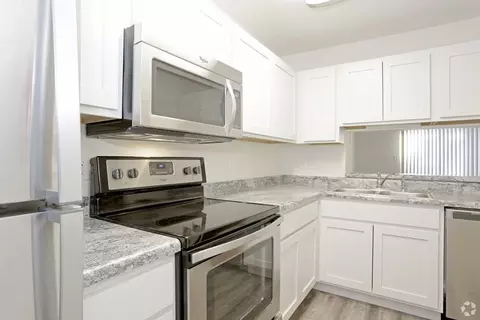 Pomona Dr, Champaign, IL 61822 photo 15
