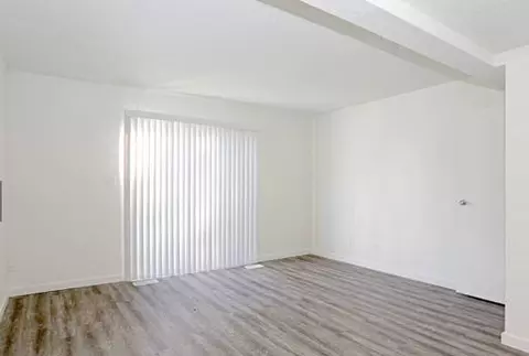 Pomona Dr, Champaign, IL 61822 photo 5