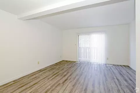 Pomona Dr, Champaign, IL 61822 photo 11
