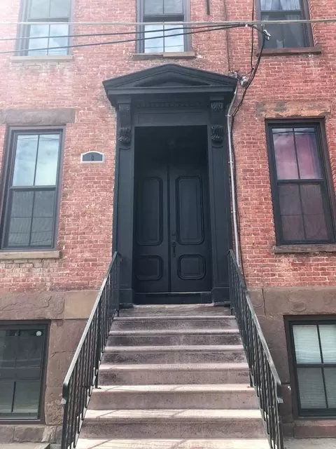 802 Broadway, Albany, NY 12207