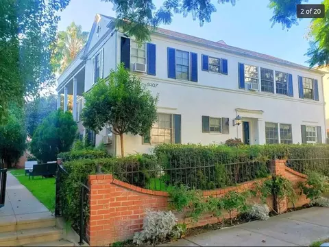 1401 Havenhurst Dr, West Hollywood, CA 90046
