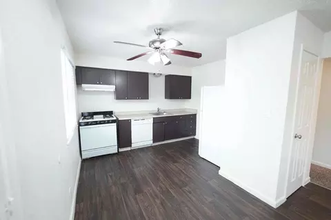 7002 East Pkwy, Parkway, CA 95823 photo 16