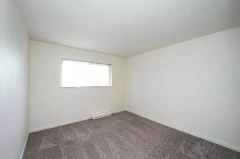 7002 East Pkwy, Parkway, CA 95823 photo 12