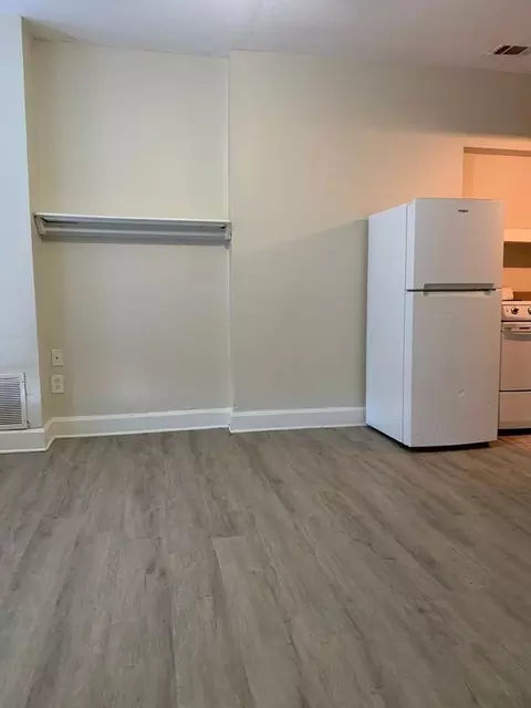 9 E 34th St, Kansas City, MO 64111