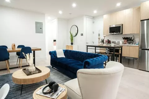 402 E 11th St, New York, NY 10009