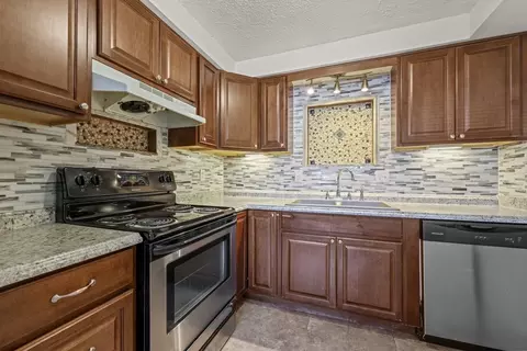18 Ash Ct, Longmont, CO 80503