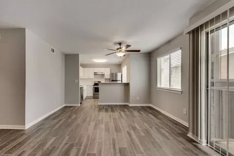 4310 W Northgate Dr, Irving, TX 75062 photo 7