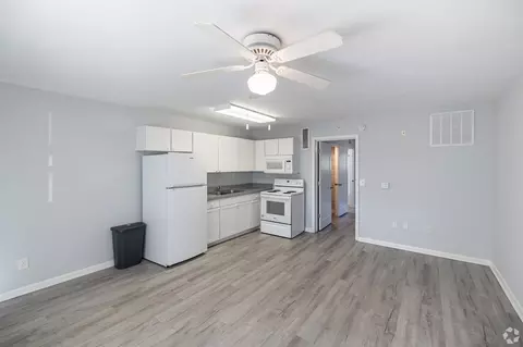 2580 Wild Pines Ln, Naples, FL 34112