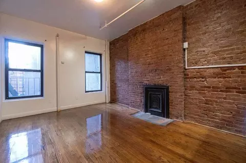 141 E 33rd St, New York, NY 10016