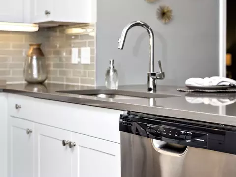 229 Quarry St, Quincy, MA 02169 photo 4
