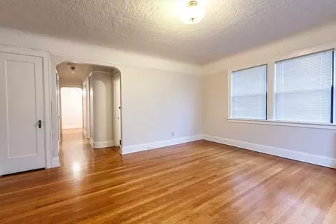 707 NW 19th Ave, Portland, OR 97209