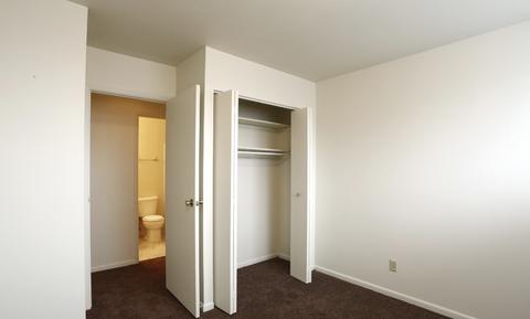 1673 Cedar Ave, Cincinnati, OH 45224