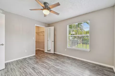 651 Glades Cir, Altamonte Springs, FL 32714 photo 6
