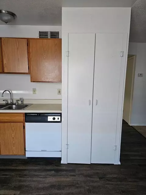 5720 S Morris Blvd, Tucson, AZ 85706