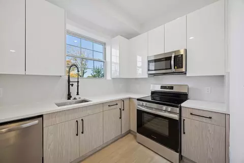 6635 Chester Ave, Philadelphia, PA 19142