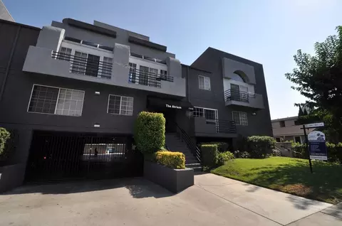 11416 Albers St, Los Angeles, CA 91601