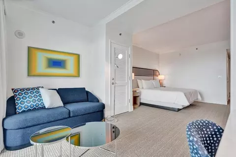 4401 Collins Ave, Miami Beach, FL 33140