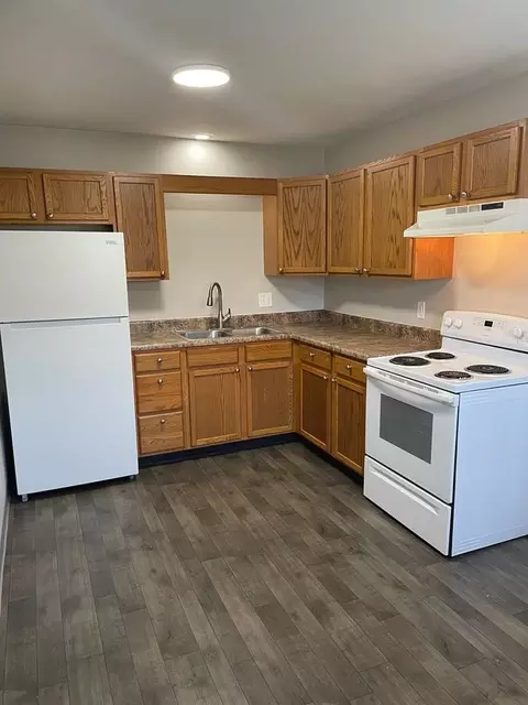 305-418 305-418 Betsy Ross Pl 305-417 Paul Revere Pl 306-322 W 65th St 601 W 61st St 6505-6604 N Harrison St 6543 Scott St, Davenport, IA 52806
