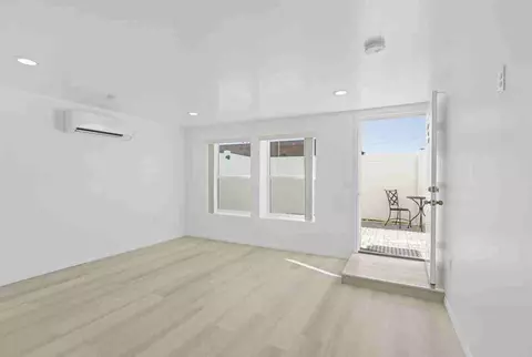 5104 Sepulveda Blvd, Los Angeles, CA 91403