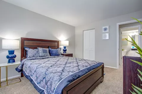 725 W Bode Cir, Hoffman Estates, IL 60169 photo 11
