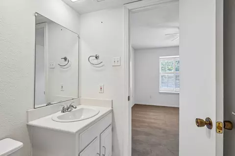 4320 Travis St, Dallas, TX 75205