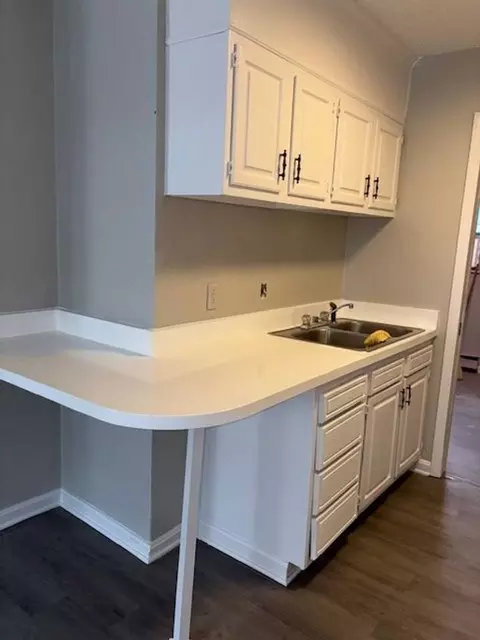1607 Bigley Ave, Charleston, WV 25302