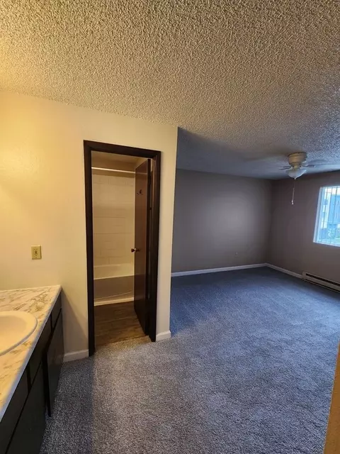 120 E Hawthorne Rd, Country Homes, WA 99218