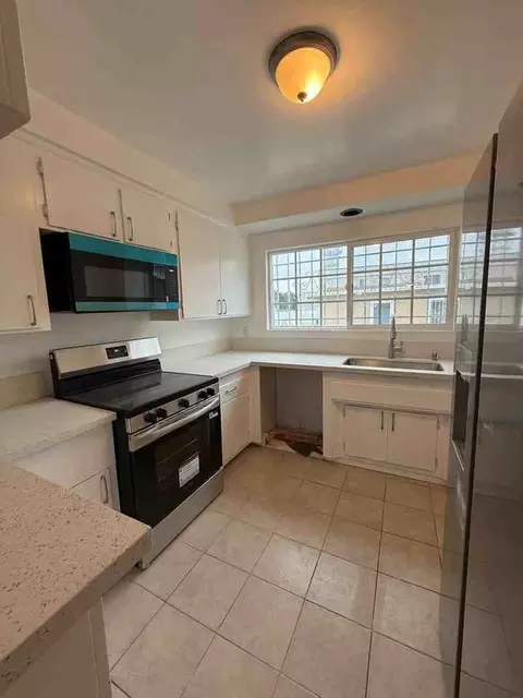 16920 S Vermont Ave, Gardena, CA 90247